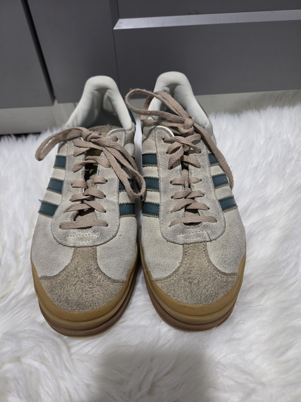 Adidas Men’s Beige Suede Sneakers with Dark Teal Stripes